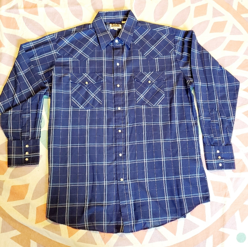 Long sleeve Western Shirt // Pearl Snaps // Large